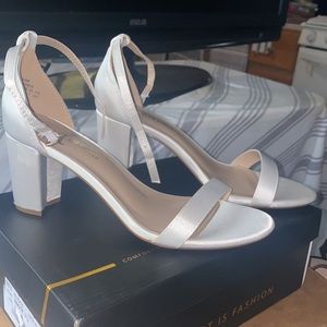 Worn Once, doesn’t fit me